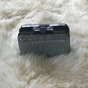 Sparkly silver formal clutch